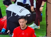 江南体育登录入口-梅伦多海港首秀受伤退场，表现获69分，前国脚指出队友磨合问题