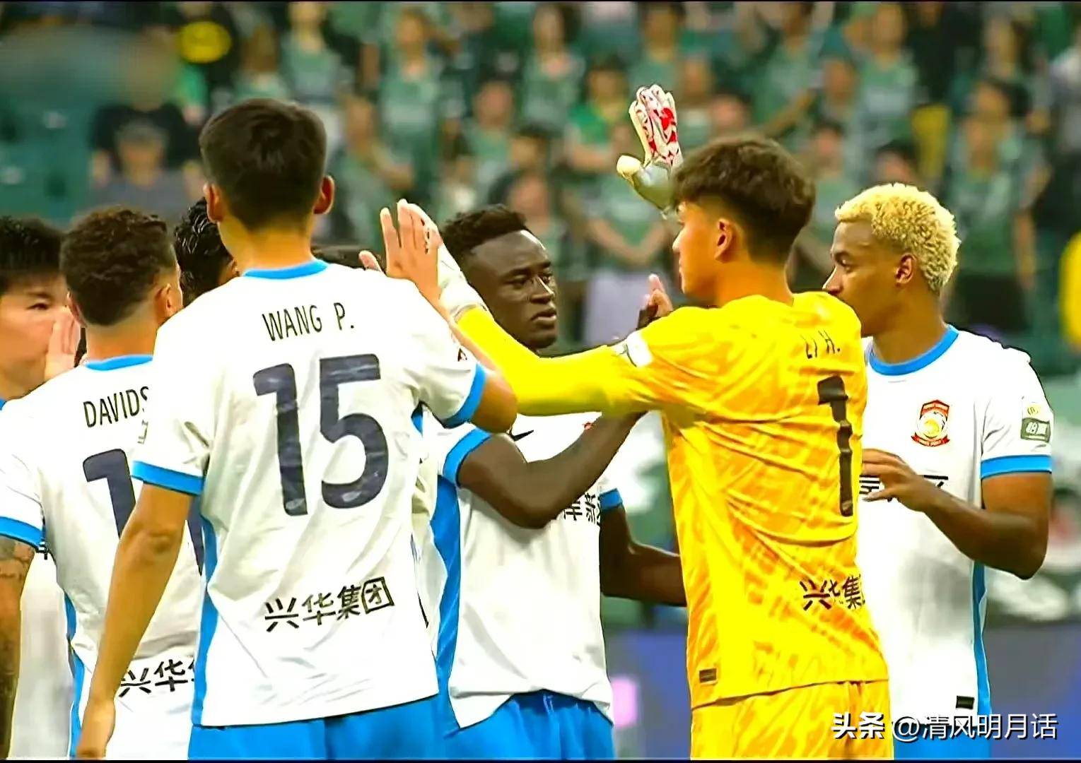 中超-林良铭伤退恩加德乌造乌龙国安1-0西海岸14场不败登顶