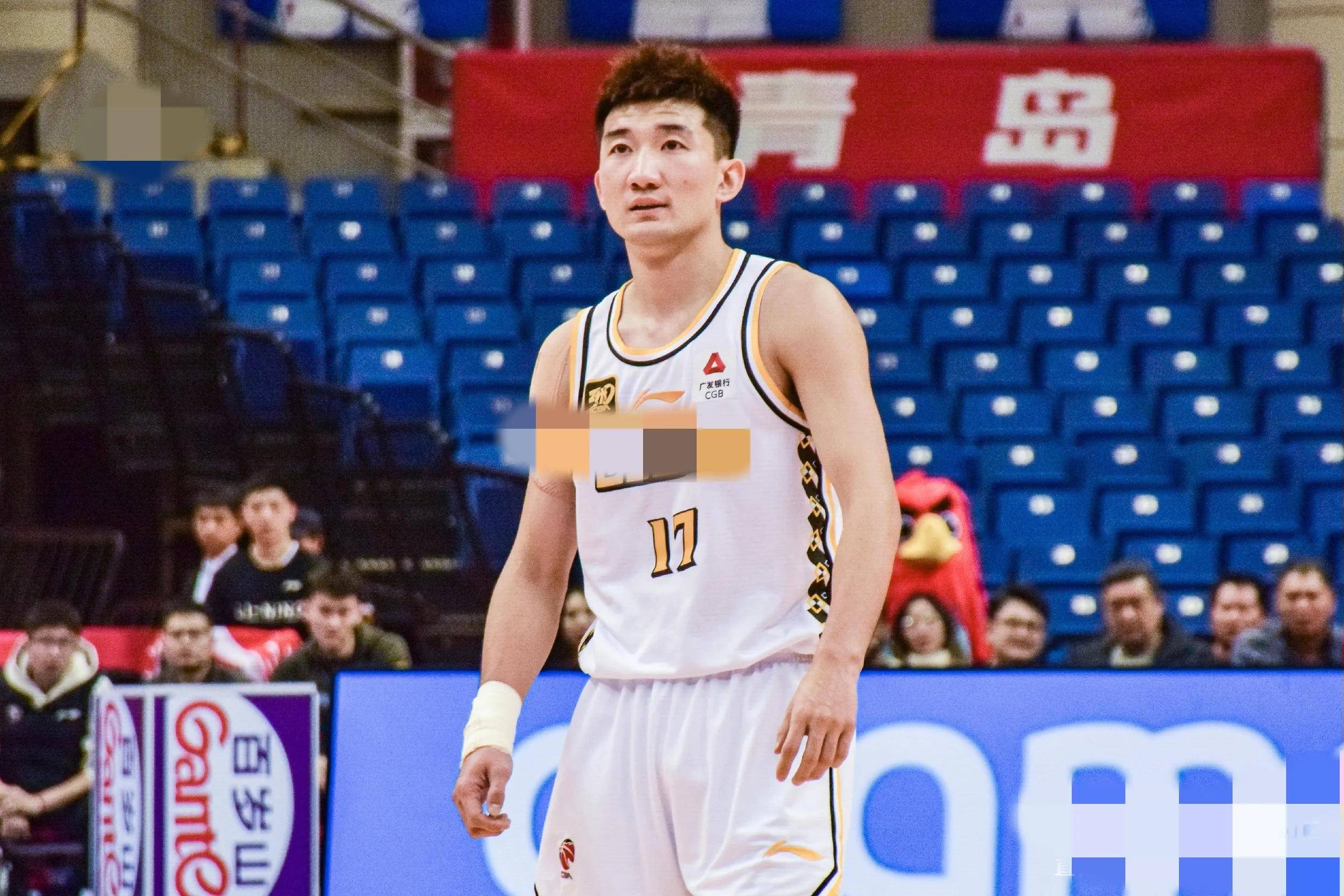 杨瀚森15分三分6中3均创新高！开拓者险胜鹈鹕的简单介绍