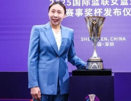 包含08奥运成员助阵女篮苗立杰隋菲菲卞兰同框的词条