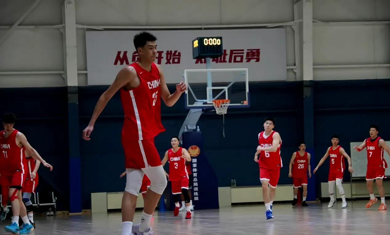 杨瀚森签约NBA年薪442万，上缴篮协+青岛后剩200万，比姚的简单介绍