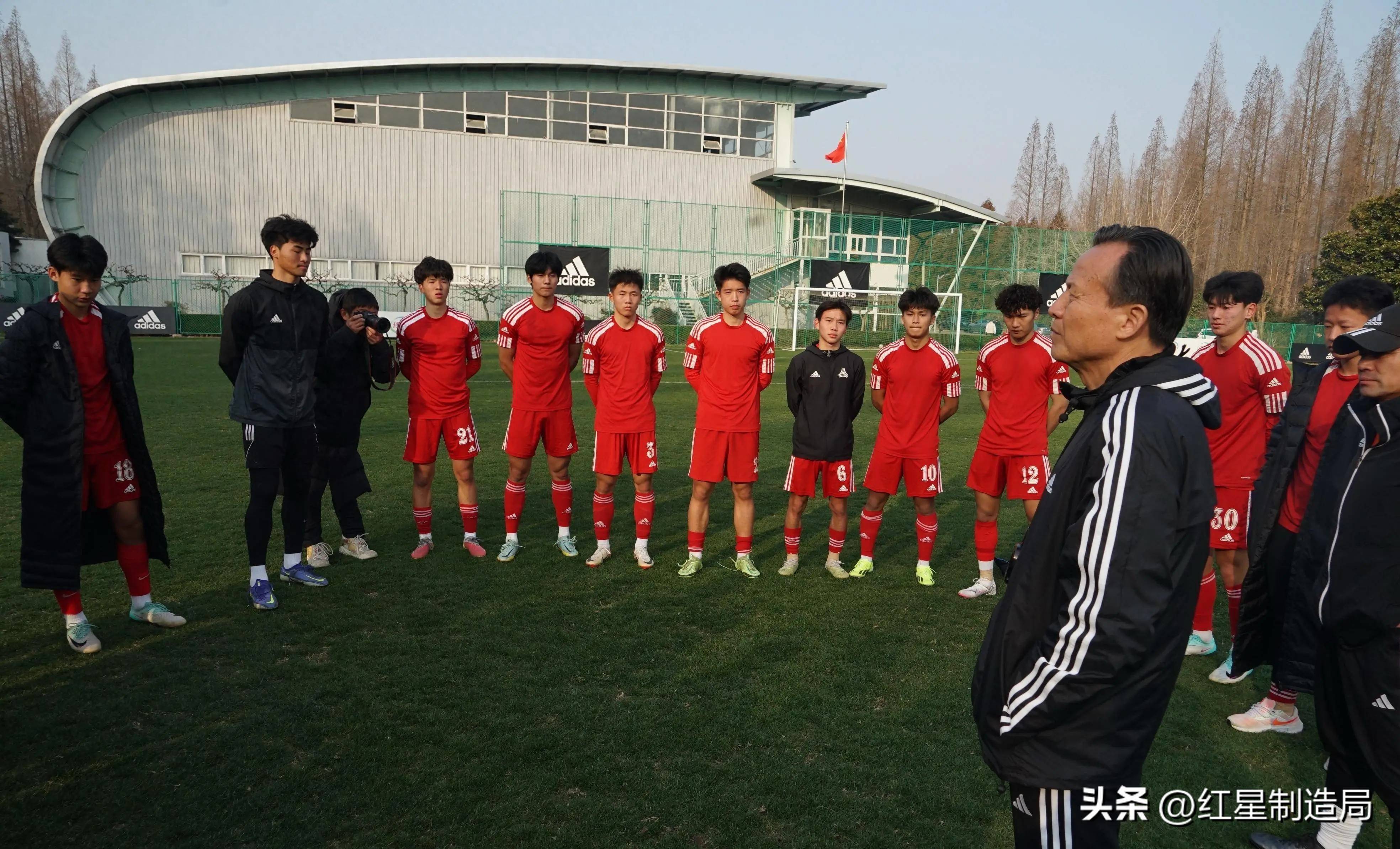 目标3-0！国足拒练兵，拿亚洲第三出气，首发11人浮现，CCTV5直播