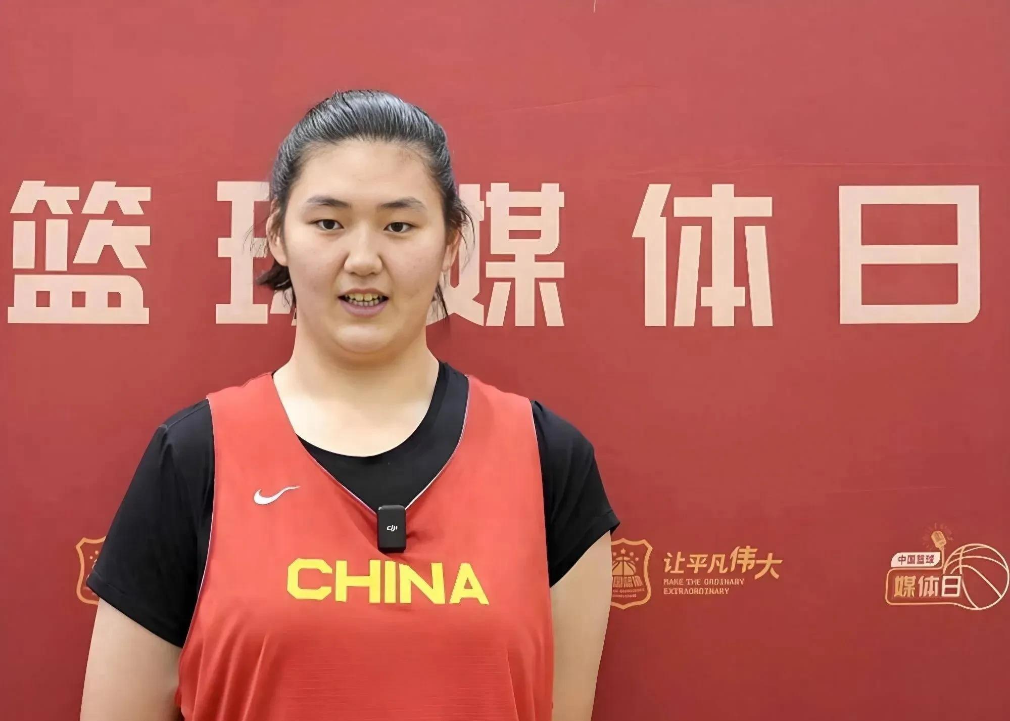 包含中国女篮将继续集训&7月初迎海口和长沙2站热身赛冲刺备战亚洲杯的词条
