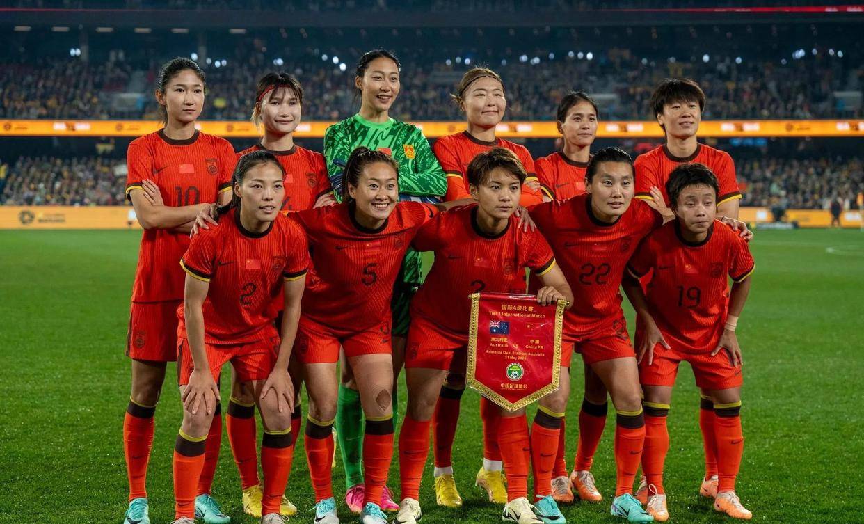 东亚杯-补时险失球中国女足雨战0-0日本队无缘冠军(东亚杯女足冠军是谁)